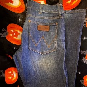 Wrangler Retro Slim Boot jeans!